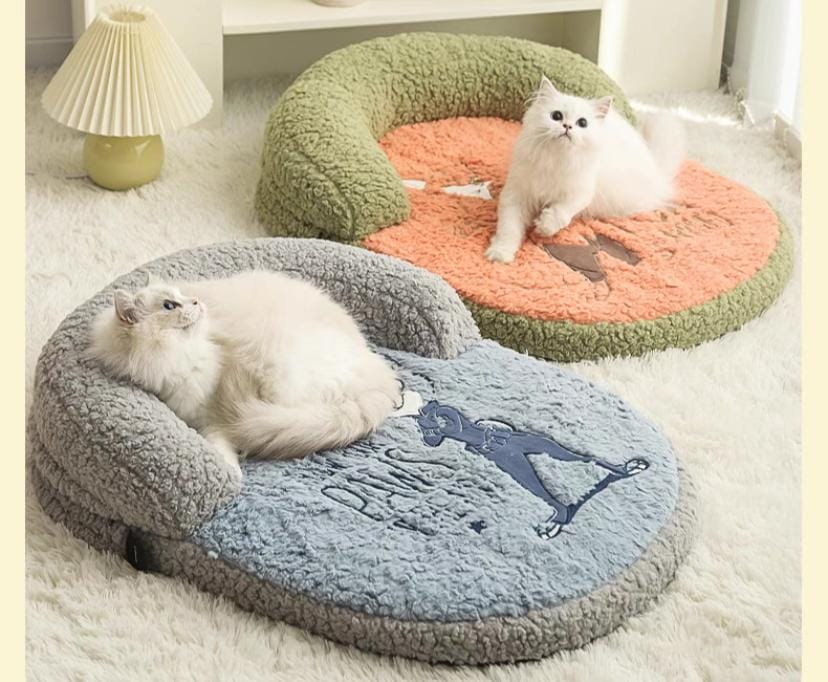Disney Zootopia Pet Bed-Green (Exclusive)